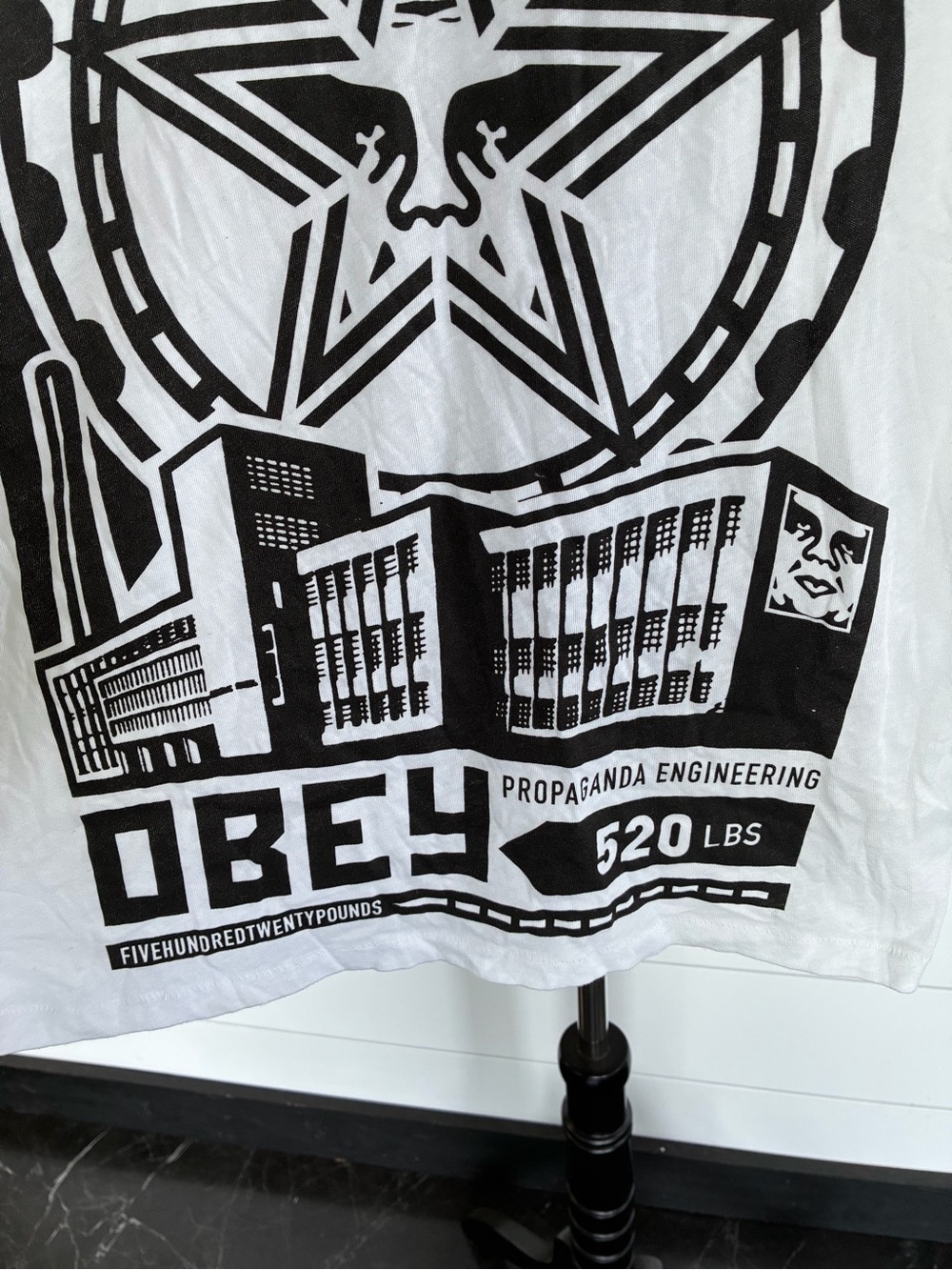 vintage OBEY Women's
"Propaganda Engineering 520 Lbs"
V-Neck T-Shirt. NWOT/0221 - Picture 2 of 8